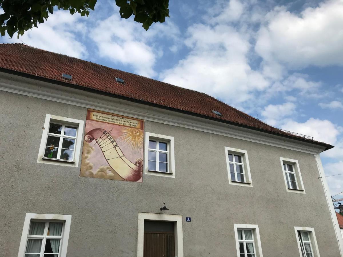 65Qm Wohnung Klosterblick Im Historischen Pfarrhaus Pielenhofen Екстер'єр фото